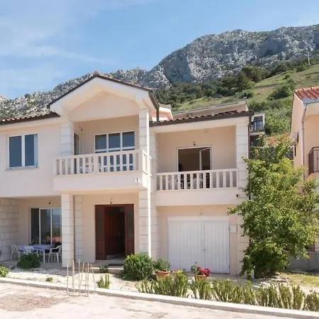 Maison d'hôtes Studio Apartment Brela 3*