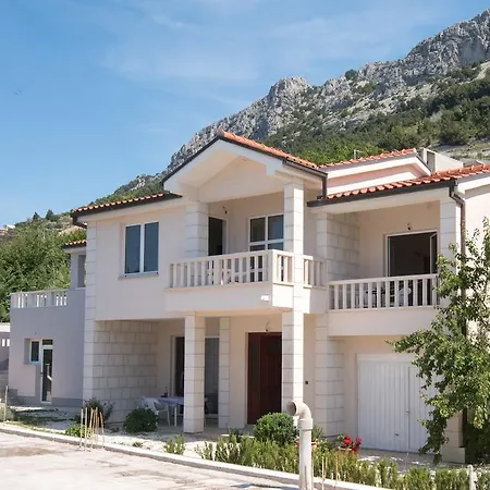 Studio Apartment Brela 3*