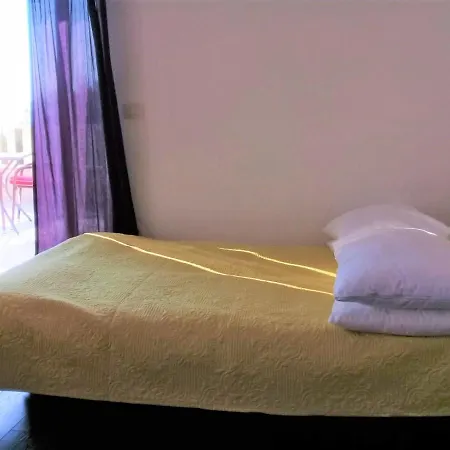 Studio Apartment Brela Guest house 3*