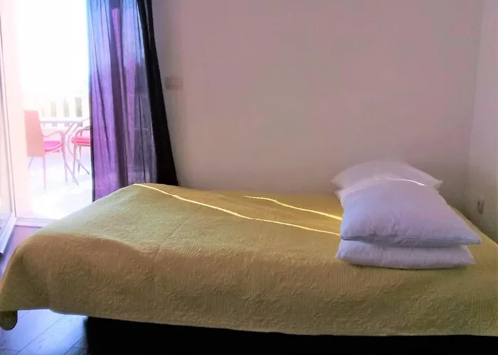 Studio Apartment Brela Affittacamere 3*