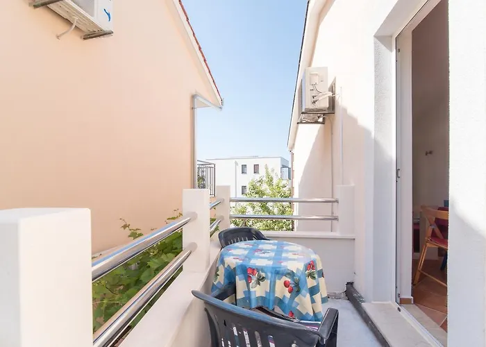 Studio Apartment Brela 3* بريلا